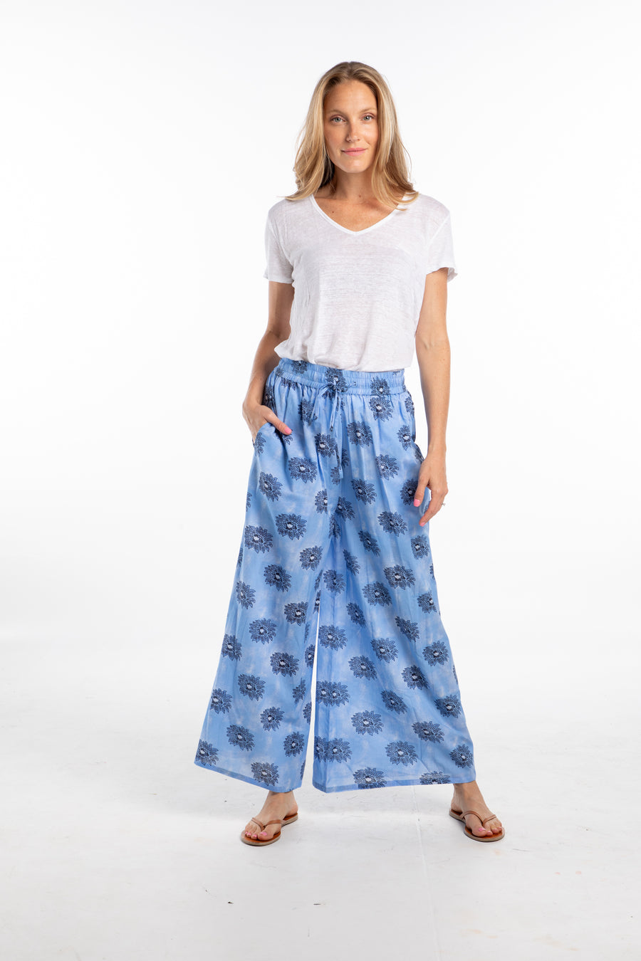 Piper Pants. White/Blue Daisy
