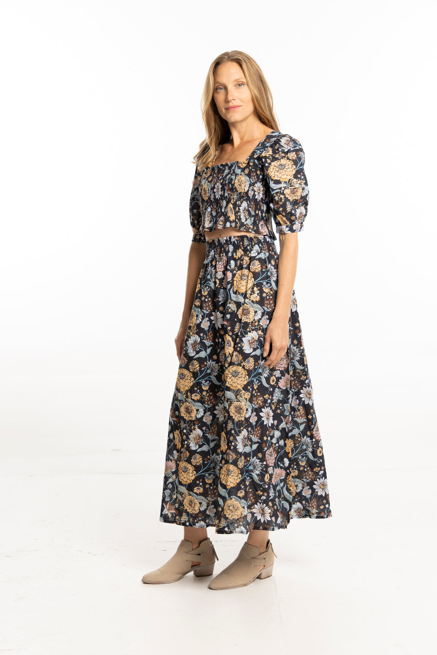 Bindu Lenny Skirt Navy Gardenia – cotton maxi skirt with elastic waist and flowing autumn silhouette