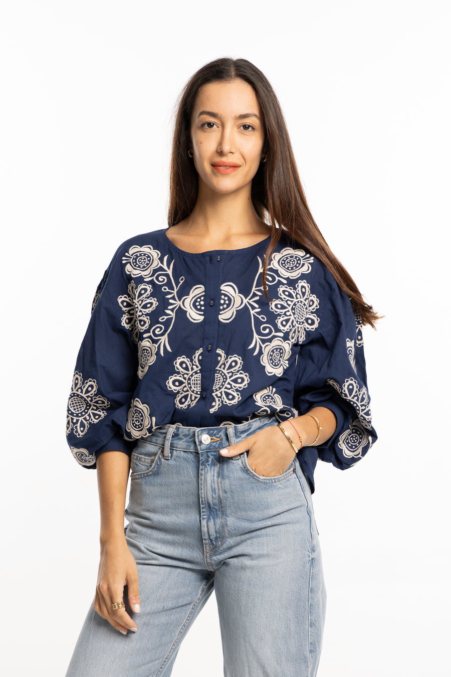 The Egla Blouse in Navy by Bindu blends autumn elegance with comfort—crafted in embroidered cotton for a refined, versatile seasonal look.